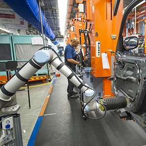 robot collaborativi in produzione bmw