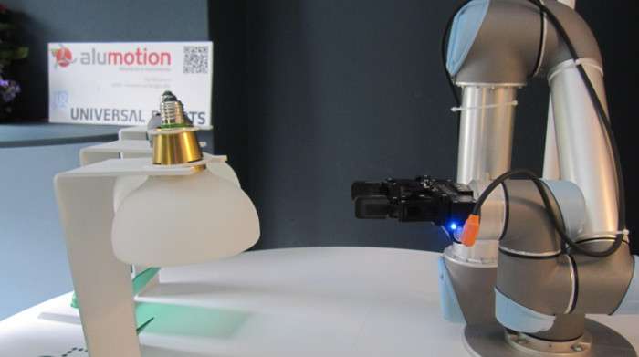 Design, Luce e Robotica, il nuovo Cross Over