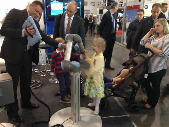 Robot senza protezioni perimetrali? Solo nel nostro stand SPS