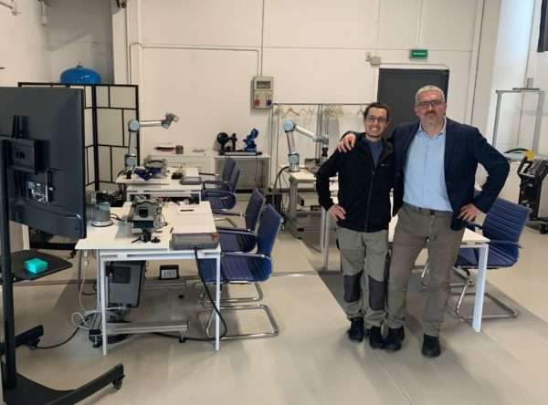 Alumotion ATC Universal Robots